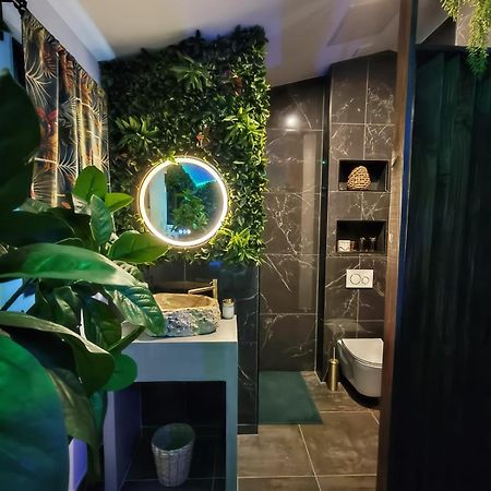 La Jungle Room Роньяк Экстерьер фото