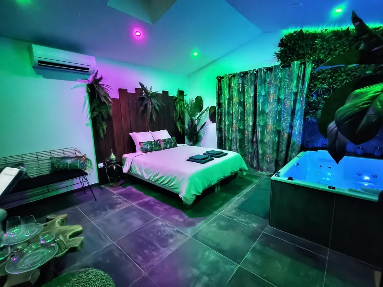 La Jungle Room Роньяк Экстерьер фото